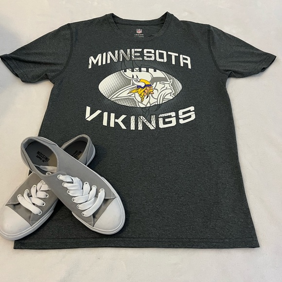 Minnesota Vikings Brand New Without Tags T-Shirt - Picture 1 of 6